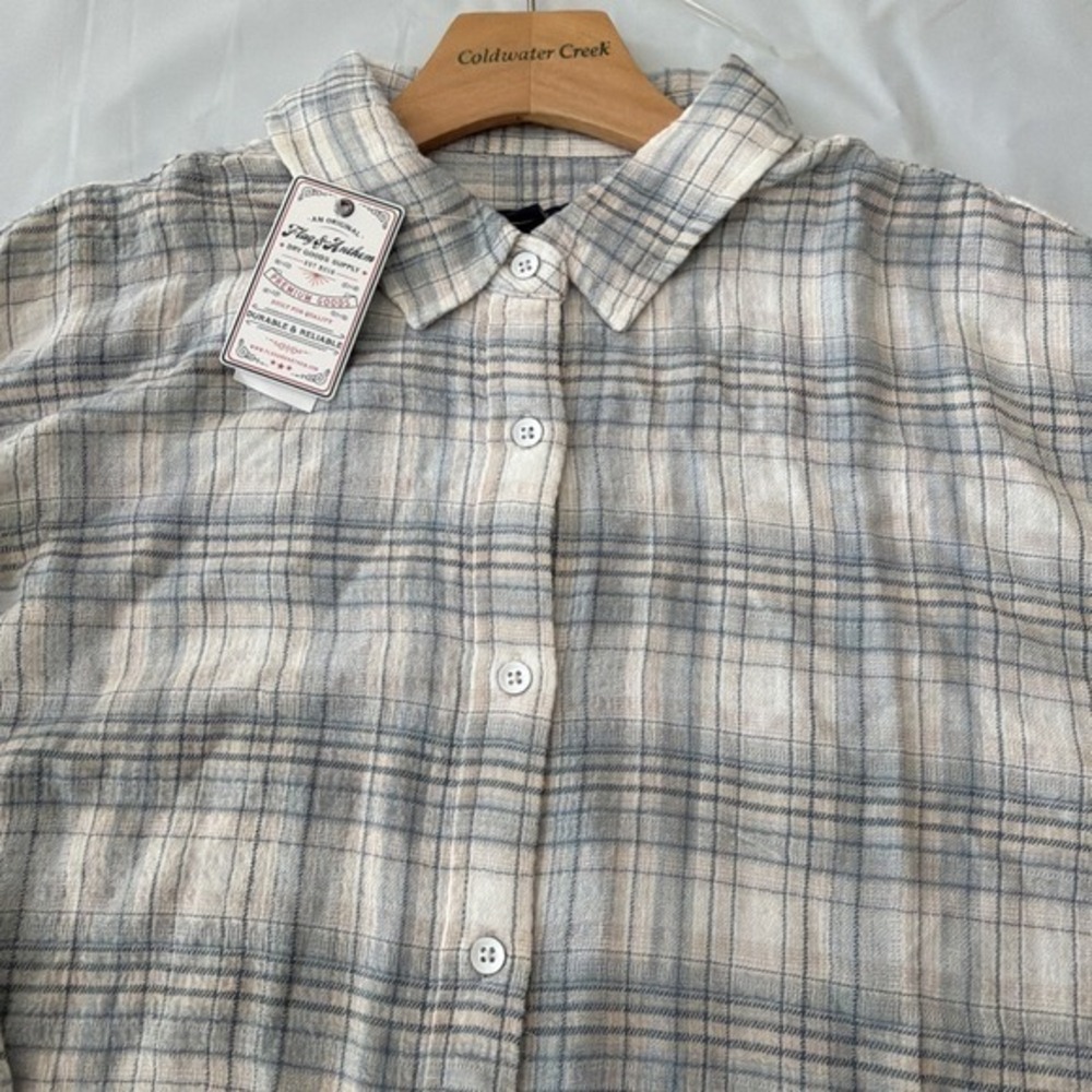 Flag &‎ Anthem "Leetonia LS Boyfriend Shirt sage/white S         750